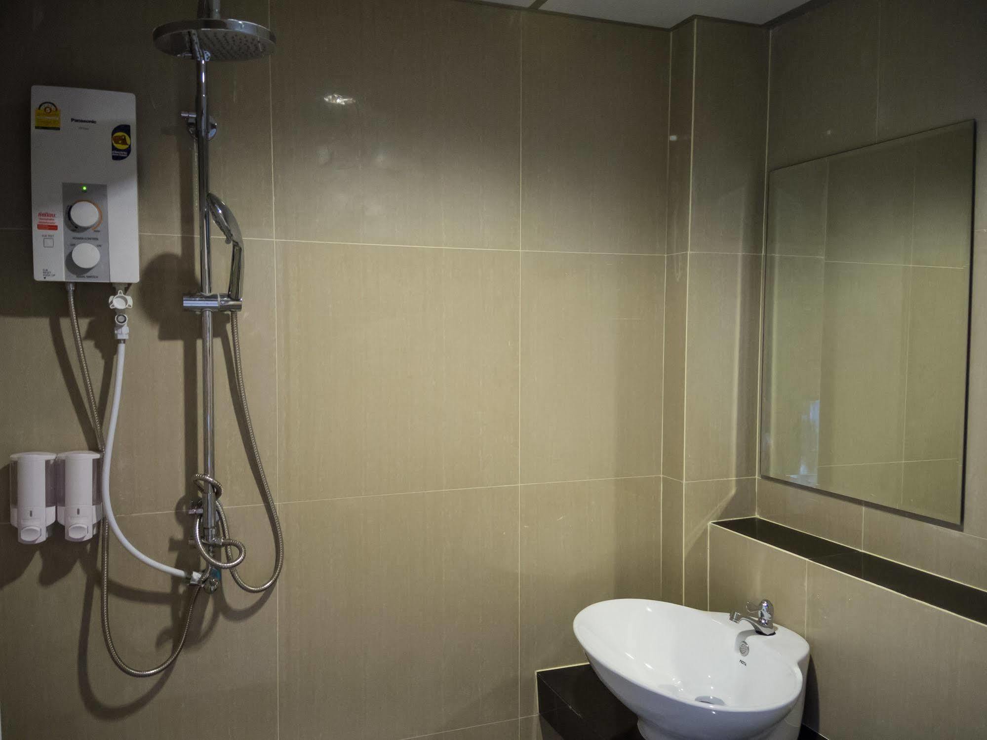 Chitra Suite Pattaya Εξωτερικό φωτογραφία