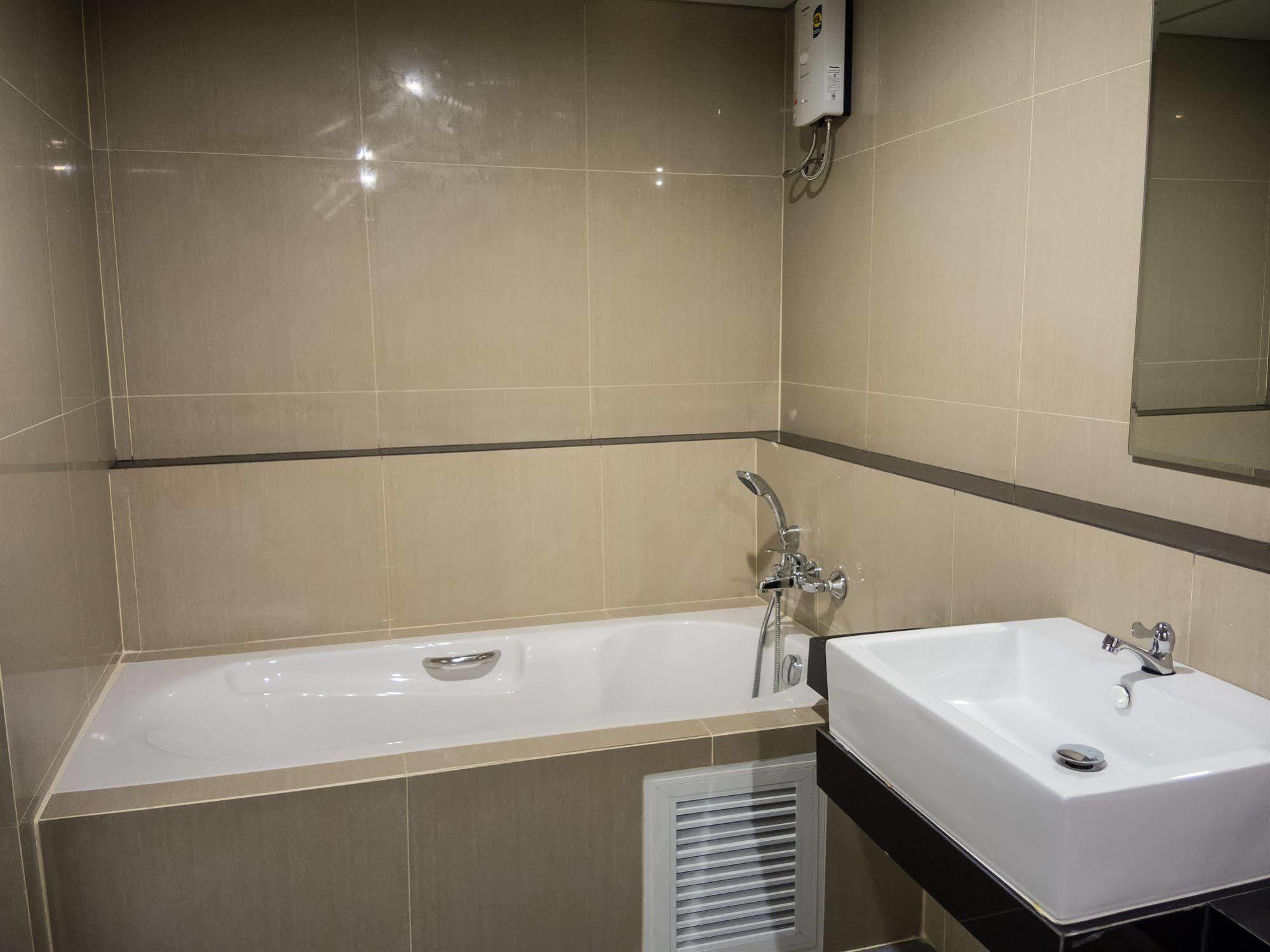 Chitra Suite Pattaya Εξωτερικό φωτογραφία
